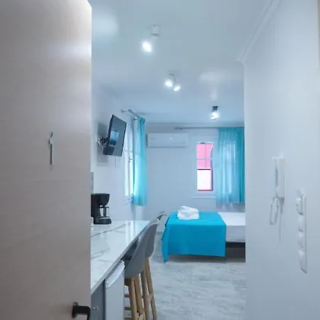 Lefkada Inn Studios Апартаменты *